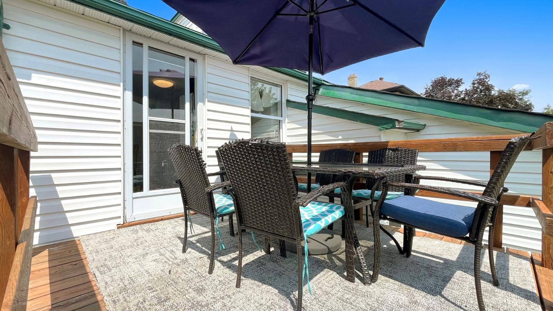 Cozy 2Br House Near Centre With Patio, Bbq, Backyard, And Netflix Apartment Peterborough Exterior foto